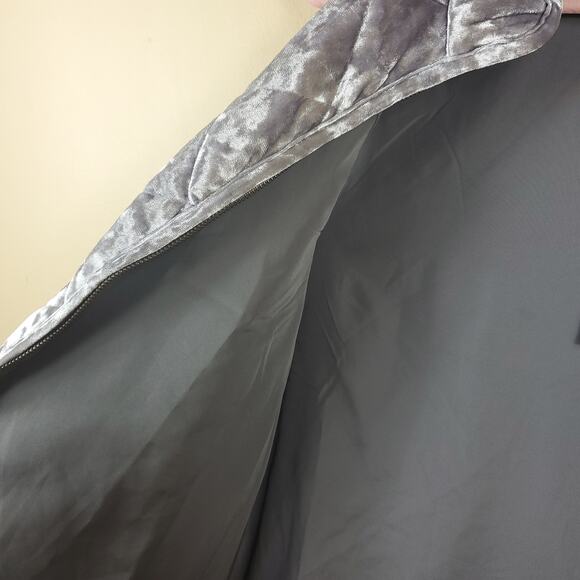 Foxcroft Lena Crushed Velvet Full Zip Vest in Slate Size M - Picture 7 of 10